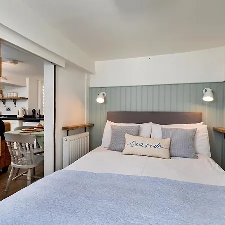 Finest Retreats - Duck Down
